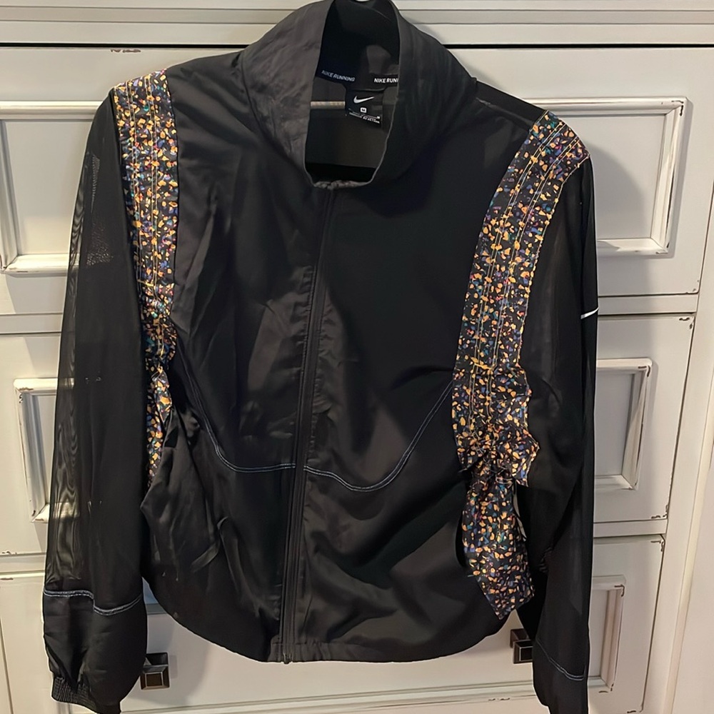 Nike running jacket with mesh